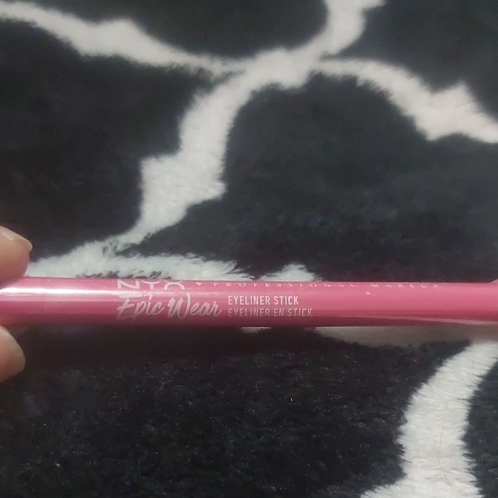 NYX Epic Wear‎ Eyeliner Stick in Bold Pink